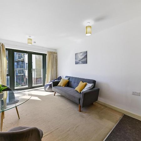 דירות לונדון Luxe 1 Bed Flat 5 Mins To Stratford - Free Parking מראה חיצוני תמונה