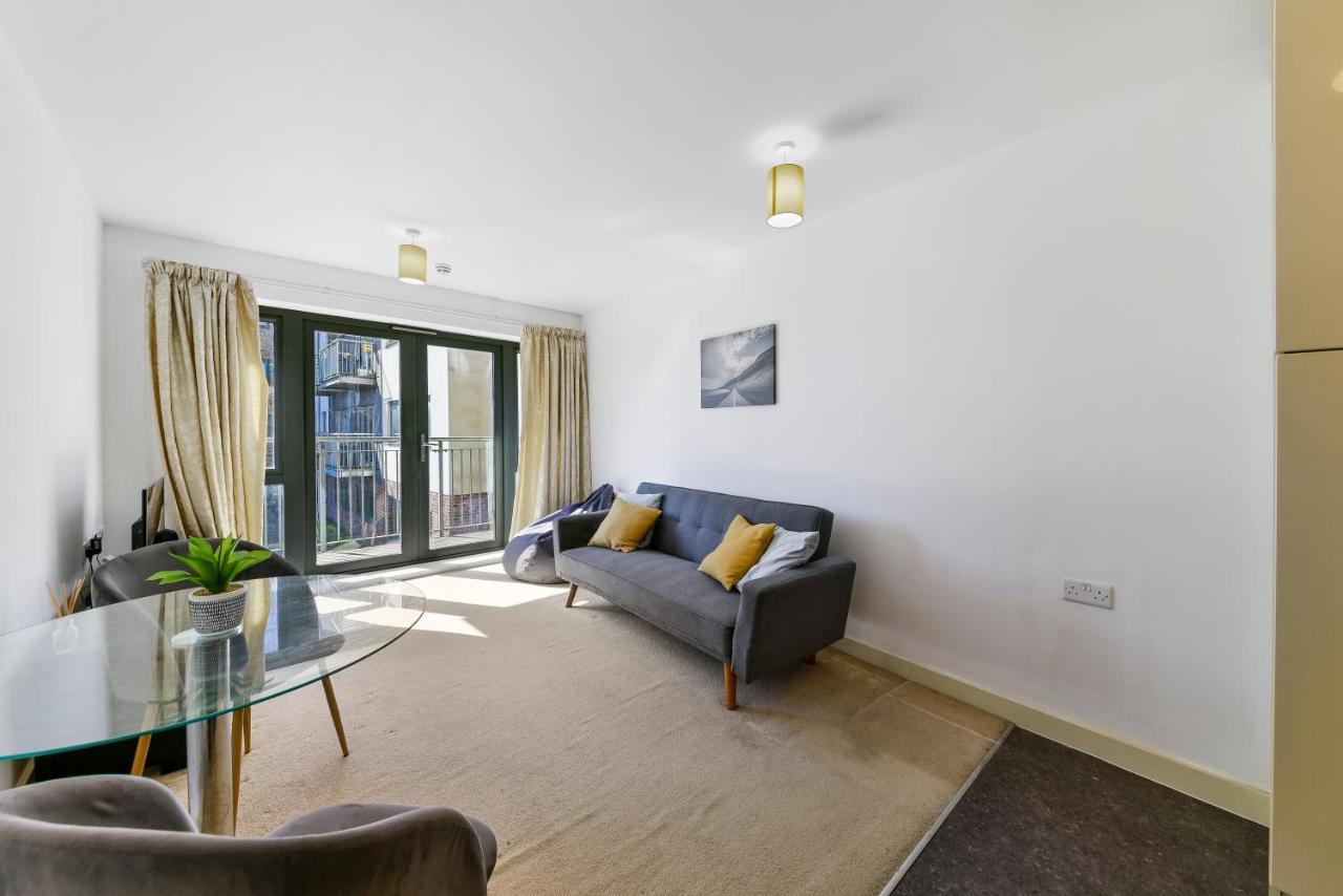 דירות לונדון Luxe 1 Bed Flat 5 Mins To Stratford - Free Parking מראה חיצוני תמונה