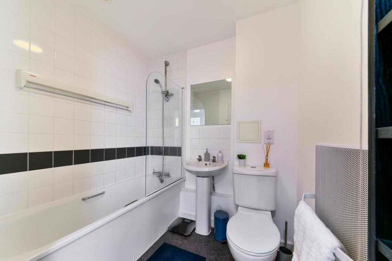 דירות לונדון Luxe 1 Bed Flat 5 Mins To Stratford - Free Parking מראה חיצוני תמונה