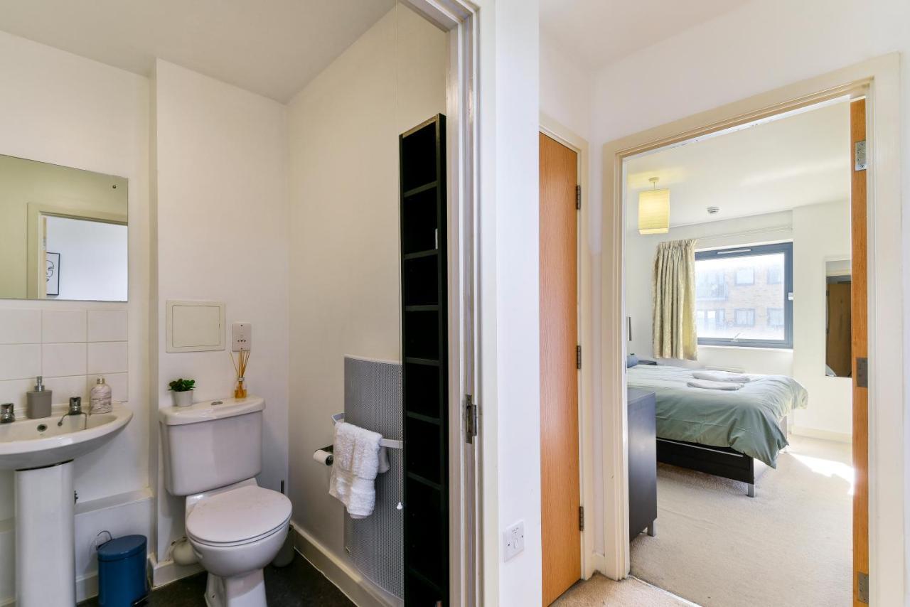 דירות לונדון Luxe 1 Bed Flat 5 Mins To Stratford - Free Parking מראה חיצוני תמונה